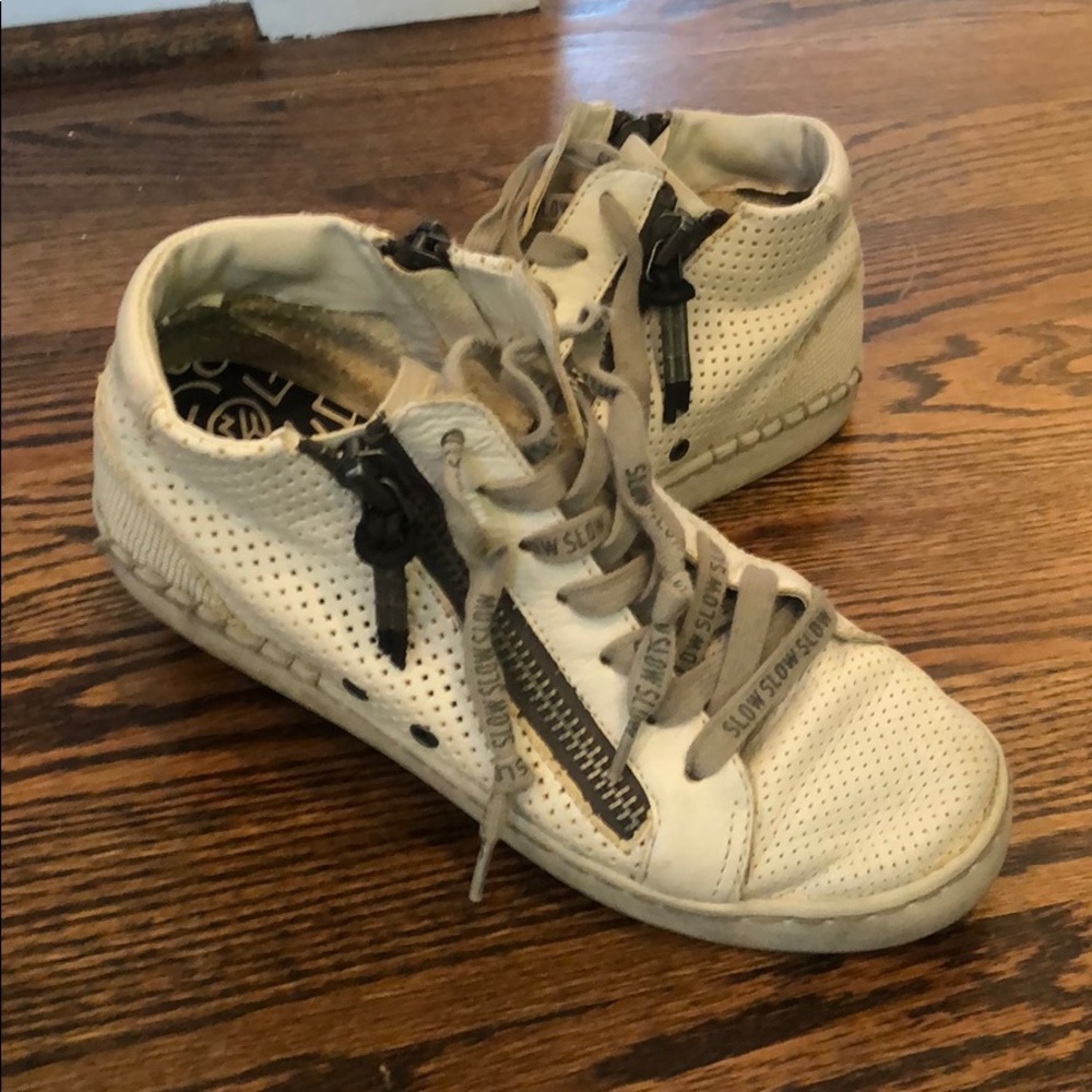 dolce vita side zip sneakers